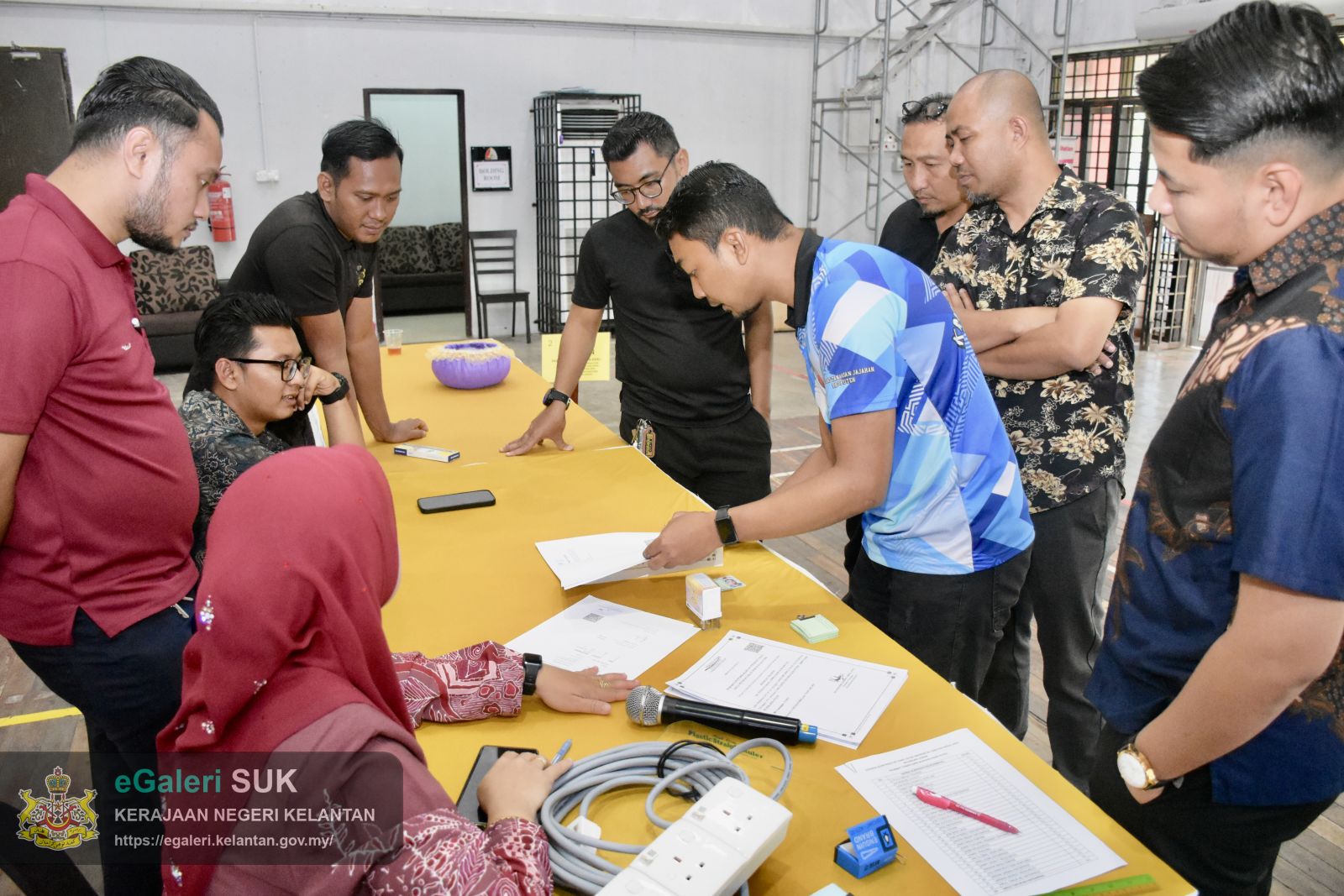 simulasi-pengundian-bagi-kerjakerja-penyelenggaraan-jalan-marris-pejabat-tanah-dan-jajahan-pasir-puteh-6.JPG