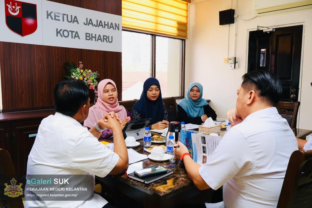 kunjungan-hormat-daripada-pegawai-kumpulan-rentas-parti-parlimen-malaysia-3.jpg