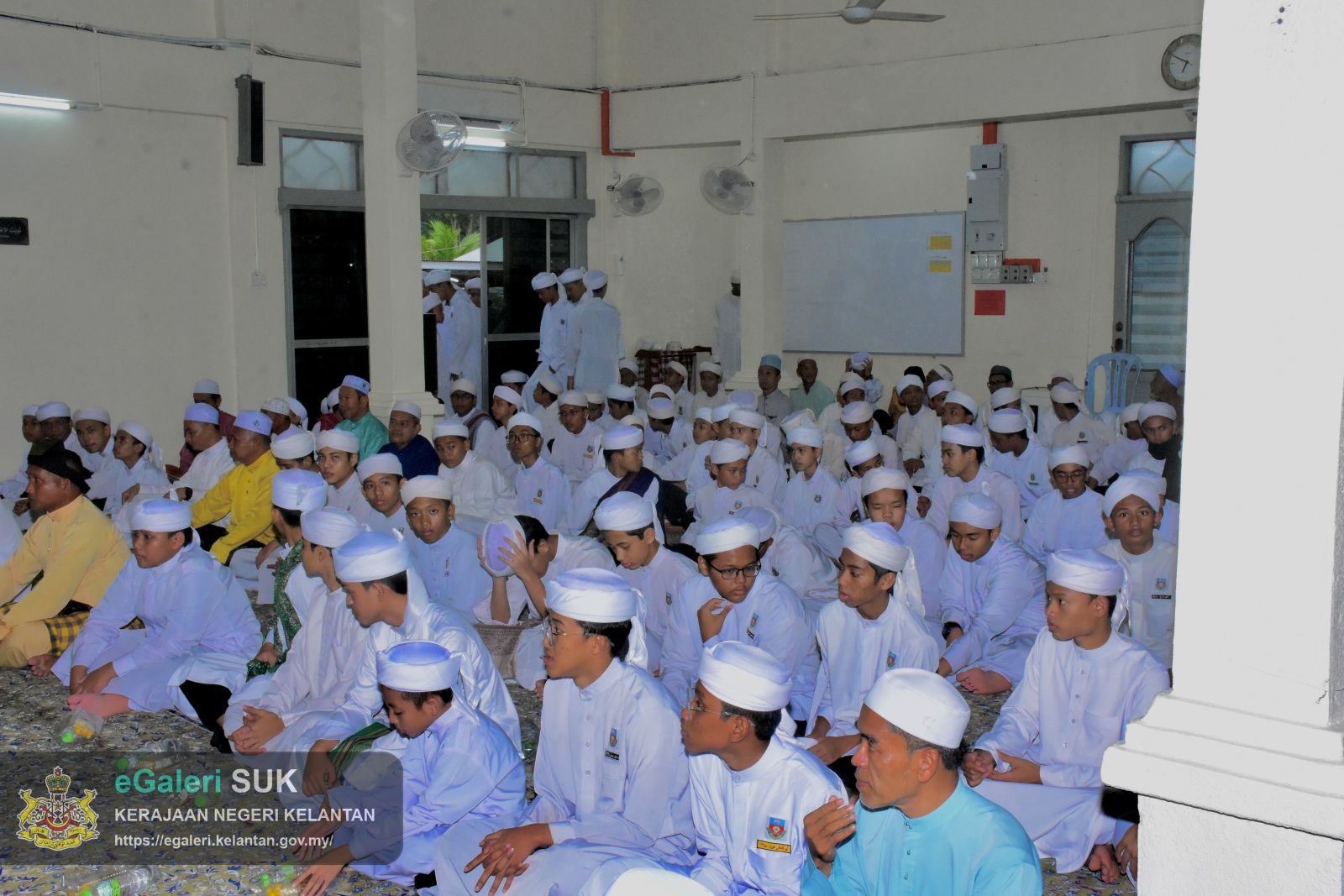 majlis-berbuka-puasa-di-masjid-tg-abdul-halim-mukim-tasek-tualang-tinggi-15.JPG
