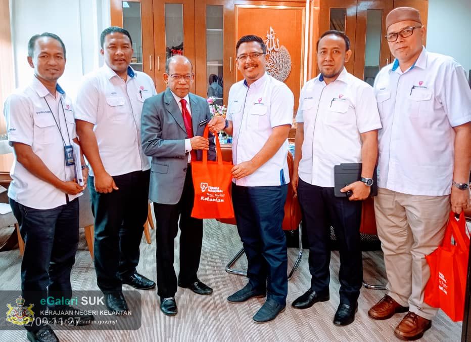 Kunjungan Hormat TNB Neg Kel kpd YABrs Tn Ketua Jajahan Pasir Puteh
