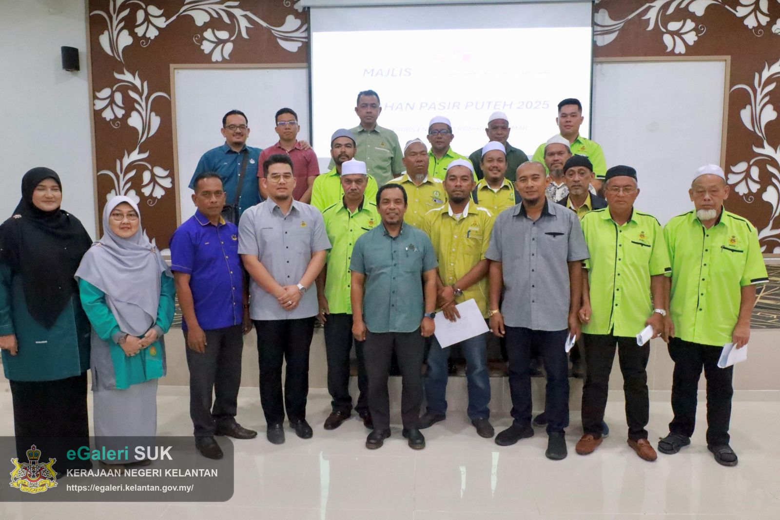MAJLIS WATIKAH PELANTIKAN PENGHULU JAJAHAN PASIR PUTEH 2025 YANG DISAMPAIKAN OLEH YABRS EN MOHD ROSHDI BIN ISMAIL TUAN KETUA JAJAHAN PASIR PUTEH