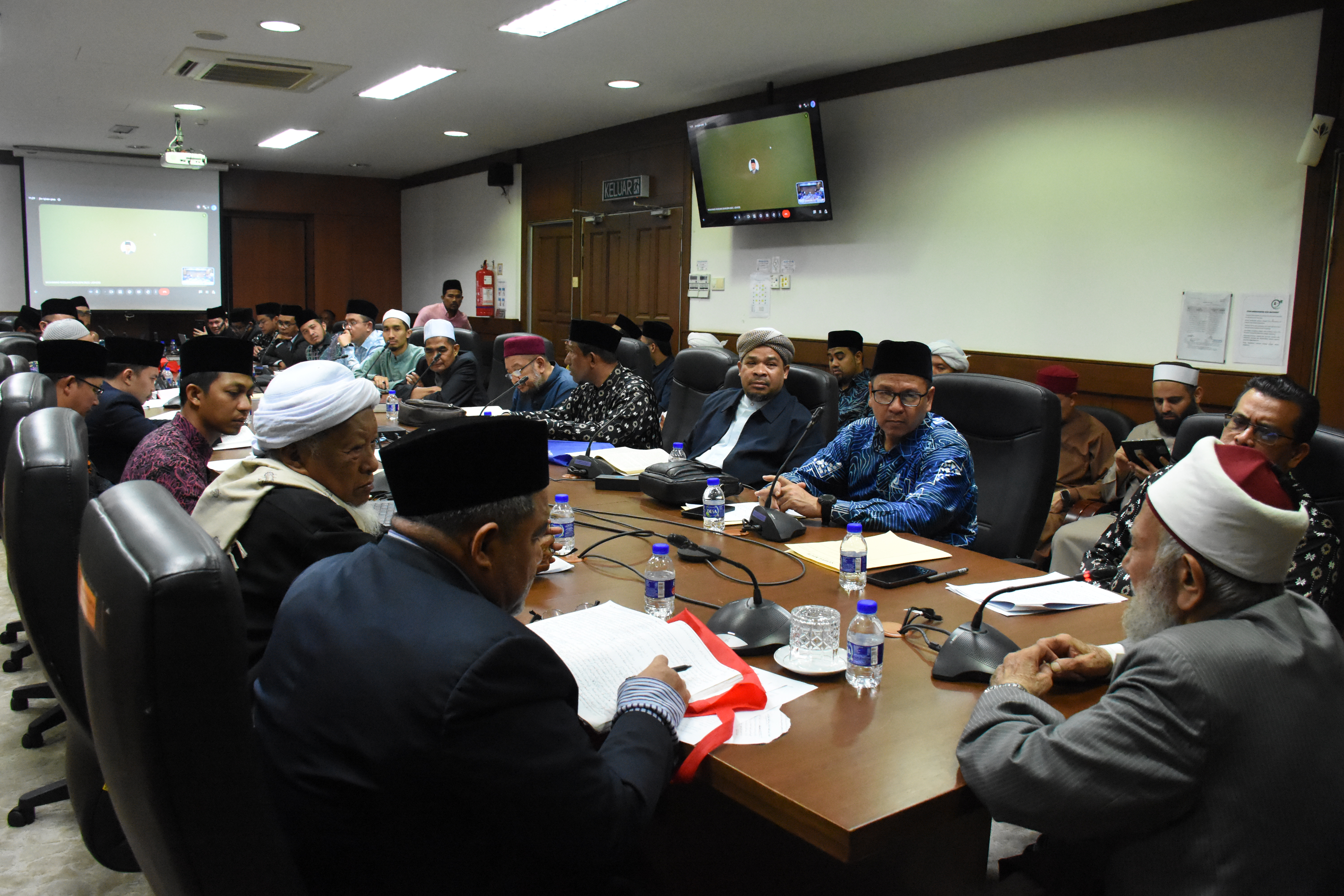 daurah-kitab-mughni-almuhtaj-dan-majlis-pengijazahan-sanad-ammahkhossoh-fiqh-syafie-atturathi-2026-1.JPG