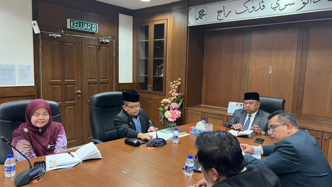 kunjung-hormat-jabatan-bantuan-guaman-putrajaya-kepada-yang-amat-arif-ketua-hakim-syarie-negeri-kelantan-2.jpg