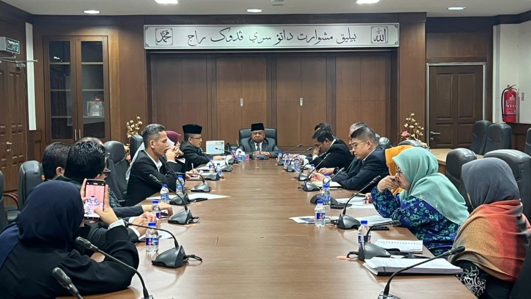 kunjung-hormat-jabatan-bantuan-guaman-putrajaya-kepada-yang-amat-arif-ketua-hakim-syarie-negeri-kelantan-4.jpg