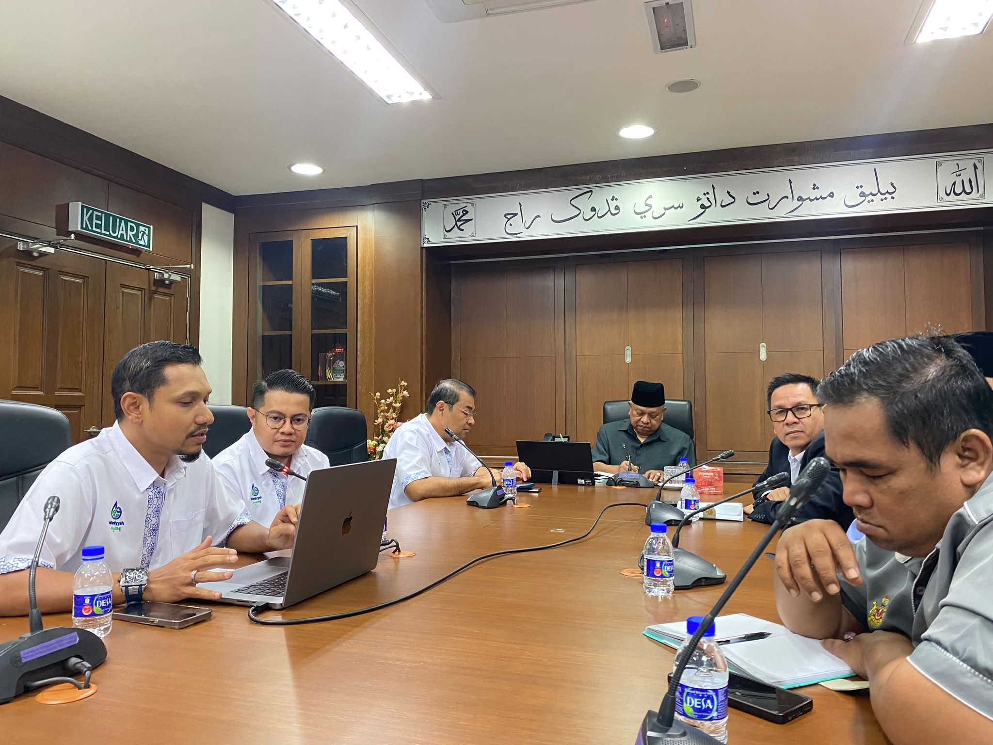 kunjung-hormat-wasiyyah-shoppe-berhad-kepada-yang-amat-arif-ketua-hakim-syarie-negeri-kelantan-3.jpg