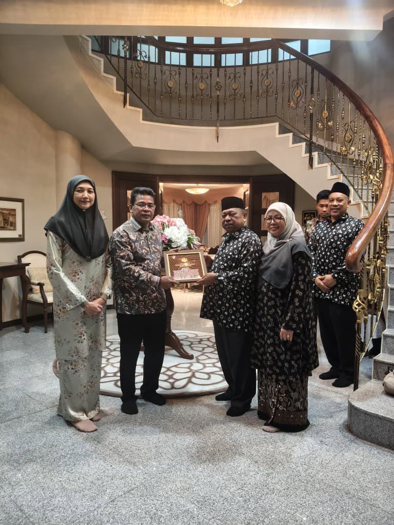 makan-malam-delegasi-jabatan-kehakiman-syariah-negeri-kelantan-bersama-tuan-yang-terutama-pesuruhjaya-tinggi-malaysia-di-brunei-darussalam-3.jpg