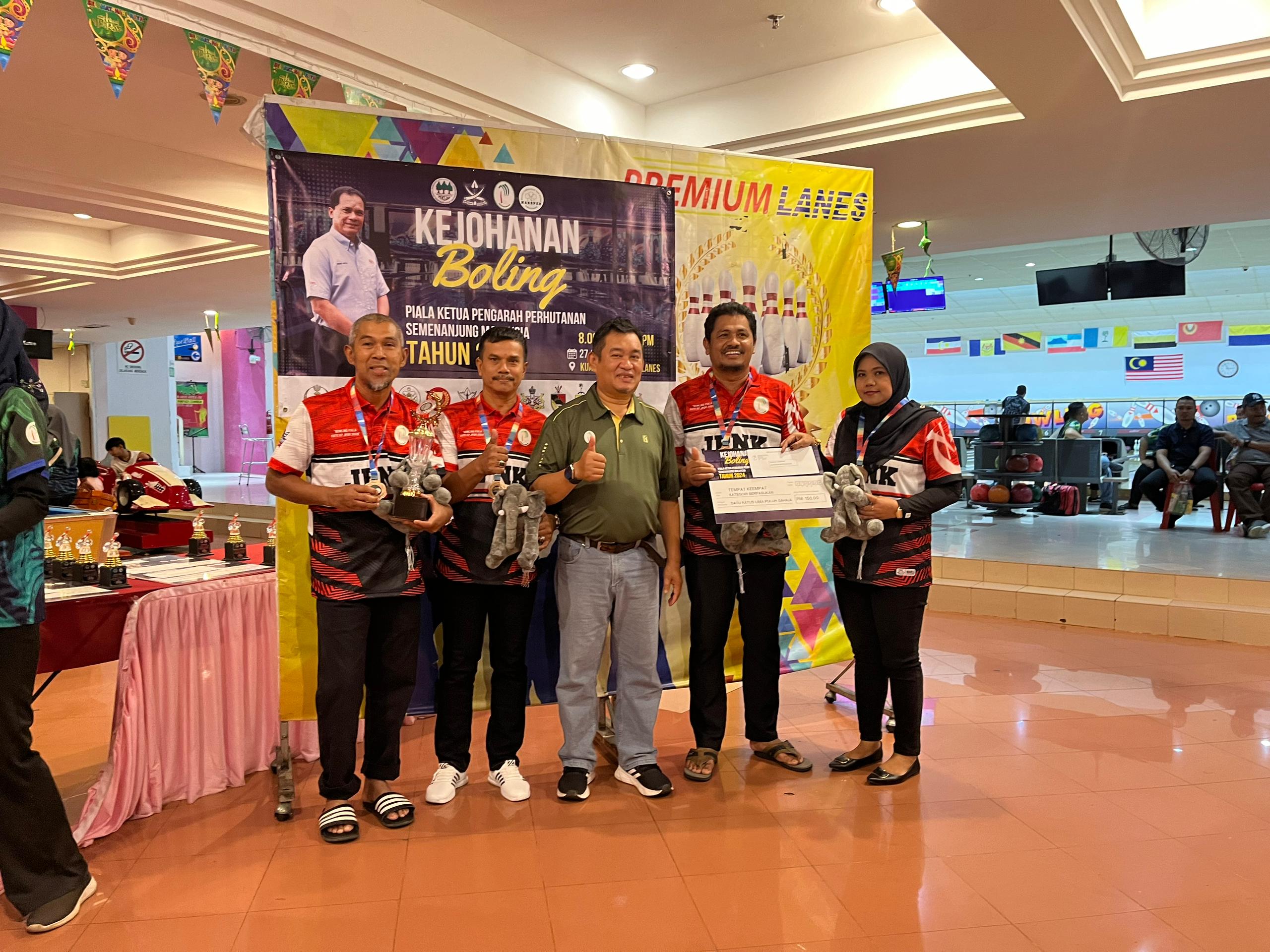 PERTANDINGAN BOWLING MAKSPER