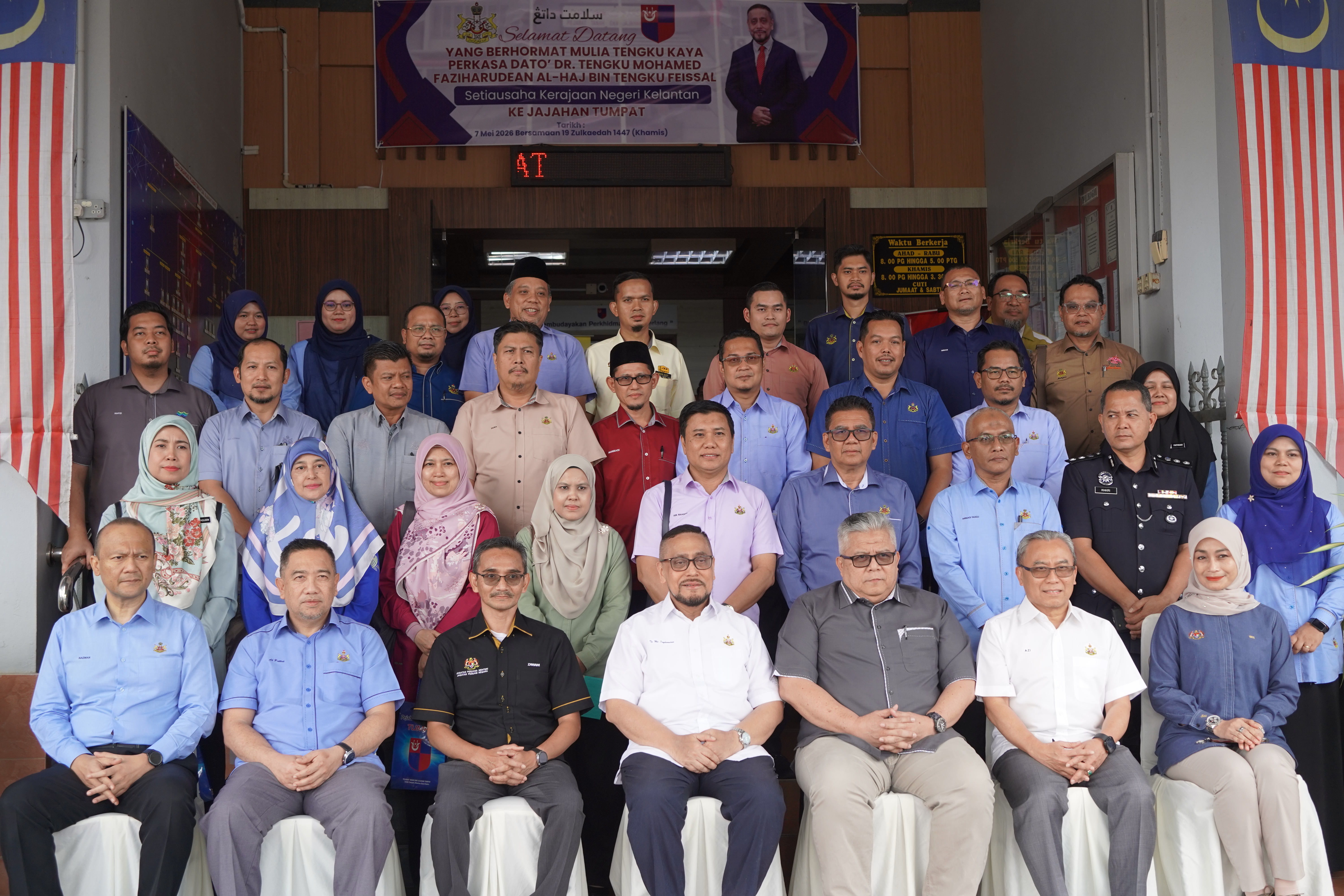 LAWATAN KERJA YBM TENGKU KAYA PERKASA SETIAUSAHA KERAJAAN KELANTAN KE JAJAHAN TUMPAT