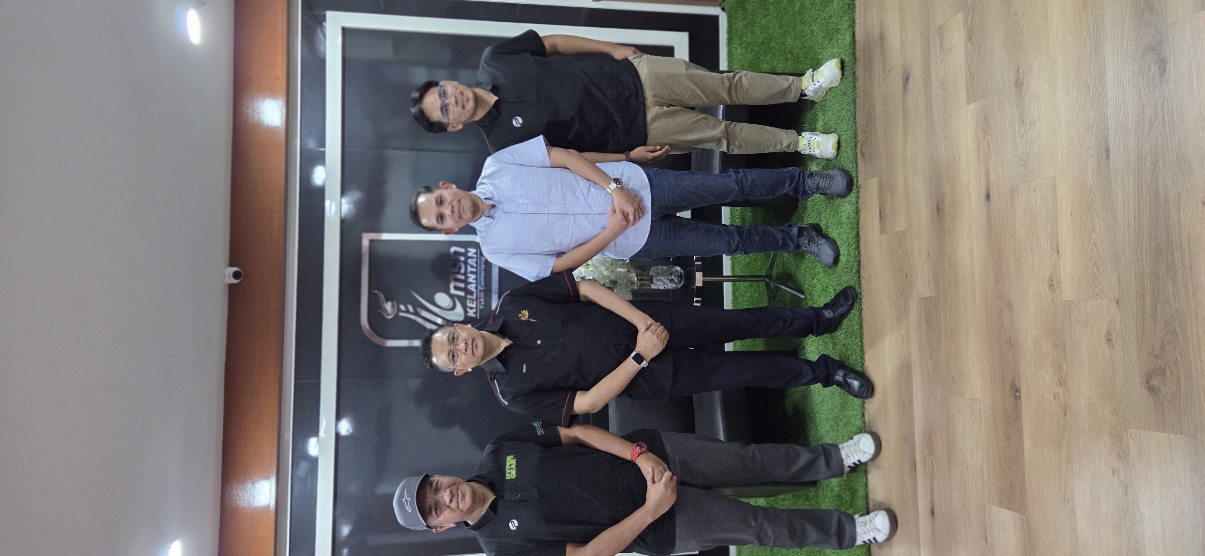 KUNJUNGAN HORMAT DARIPADA PRO APPAREL