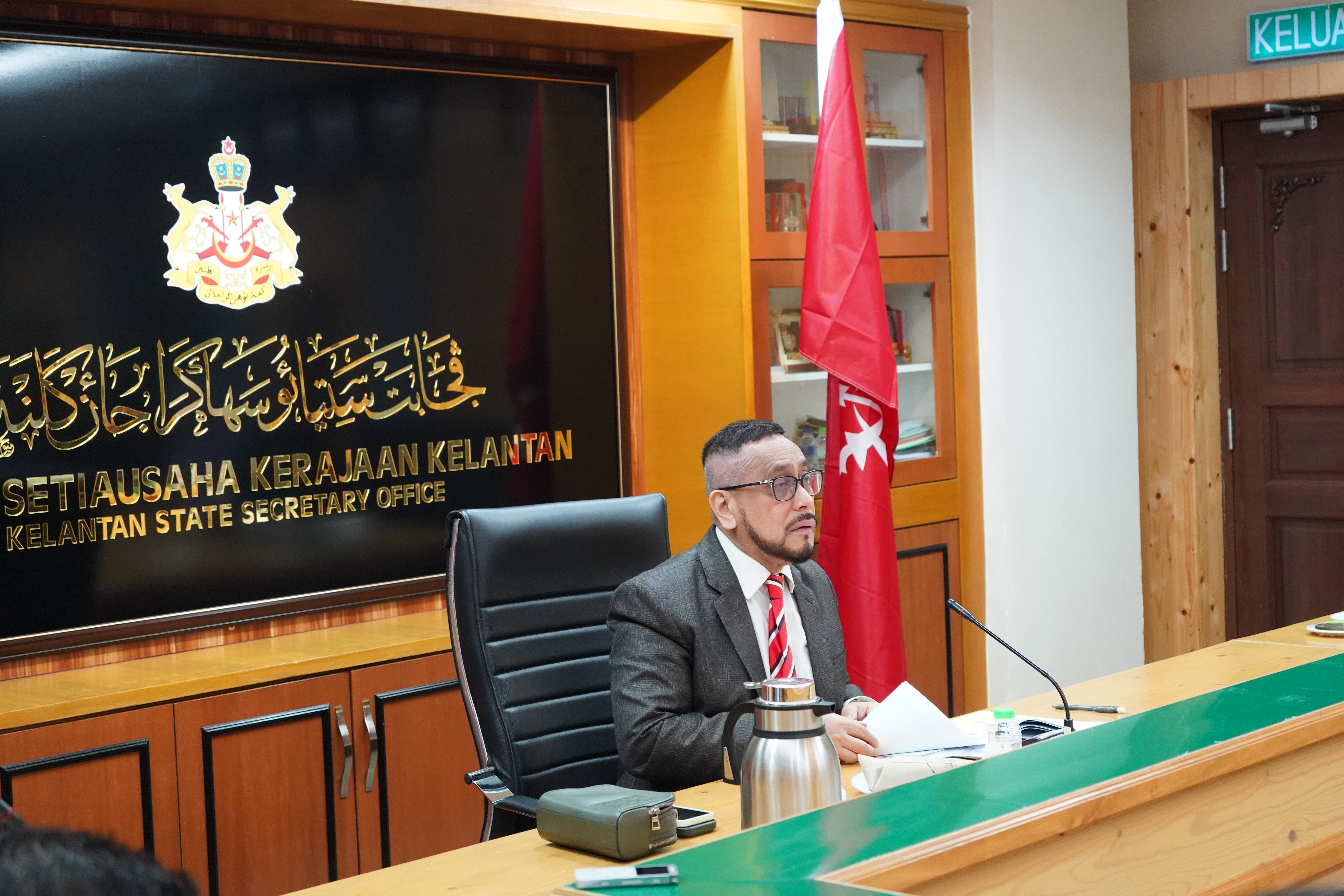 MESYUARAT PENYELARASAN INFRASTRUKTUR JALAN BAGI PROJEK PEMBANGUNAN TANAH TINGGI DI GUNUNG CHAMAH MUKIM ULU NENGGIRI DAERAH BERTAM JAJAHAN GUA MUSANG KELANTAN