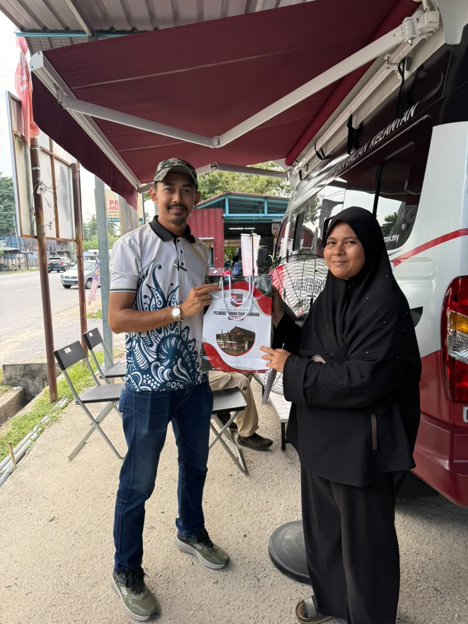 KUTIPAN HASIL LUAR PEJABAT PENGGAWA MUKIM GONG DATOK