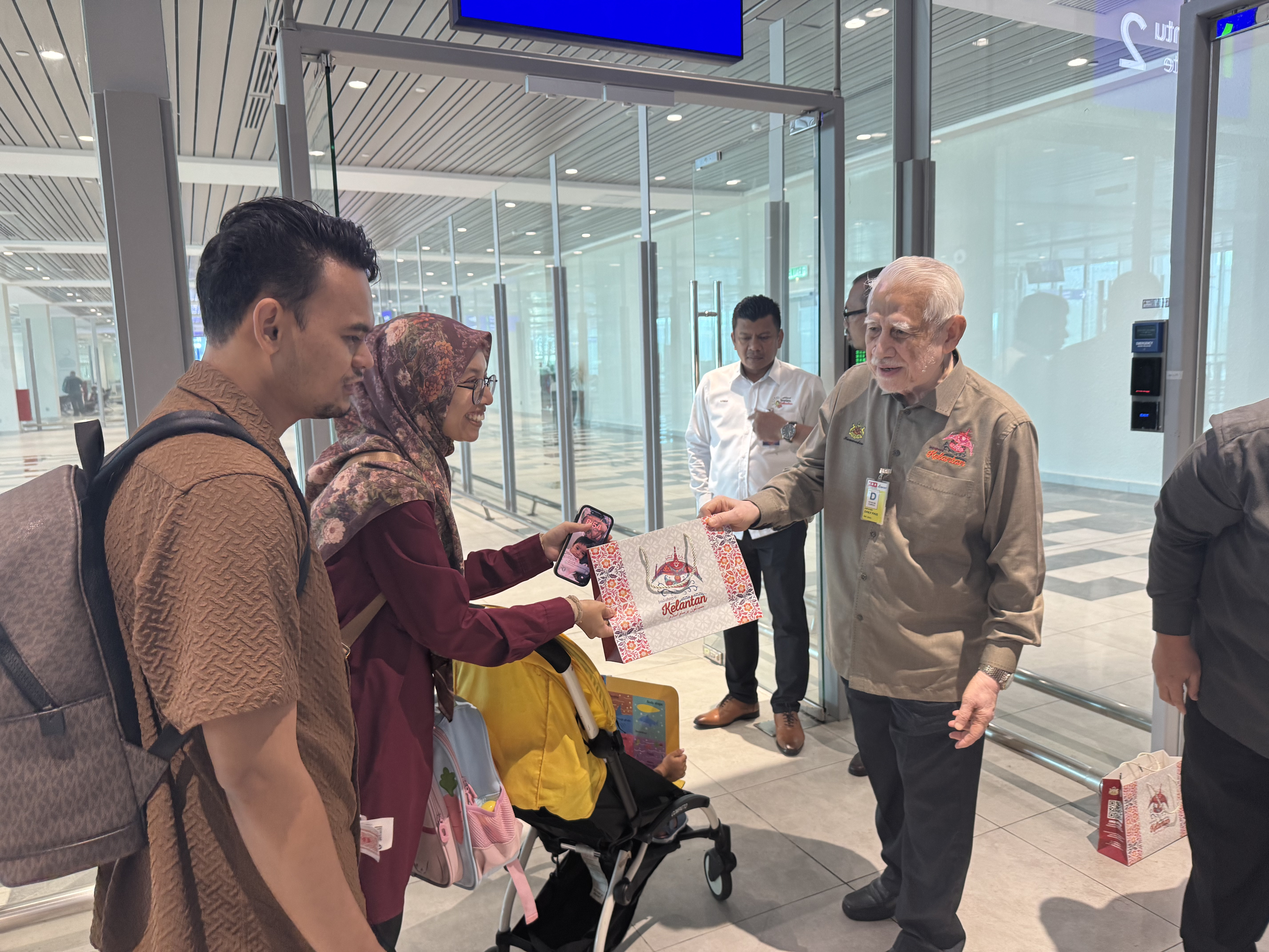 SAMBUTAN PENERBANGAN JAKARTA TO KOTA BHARU SESI PAGI