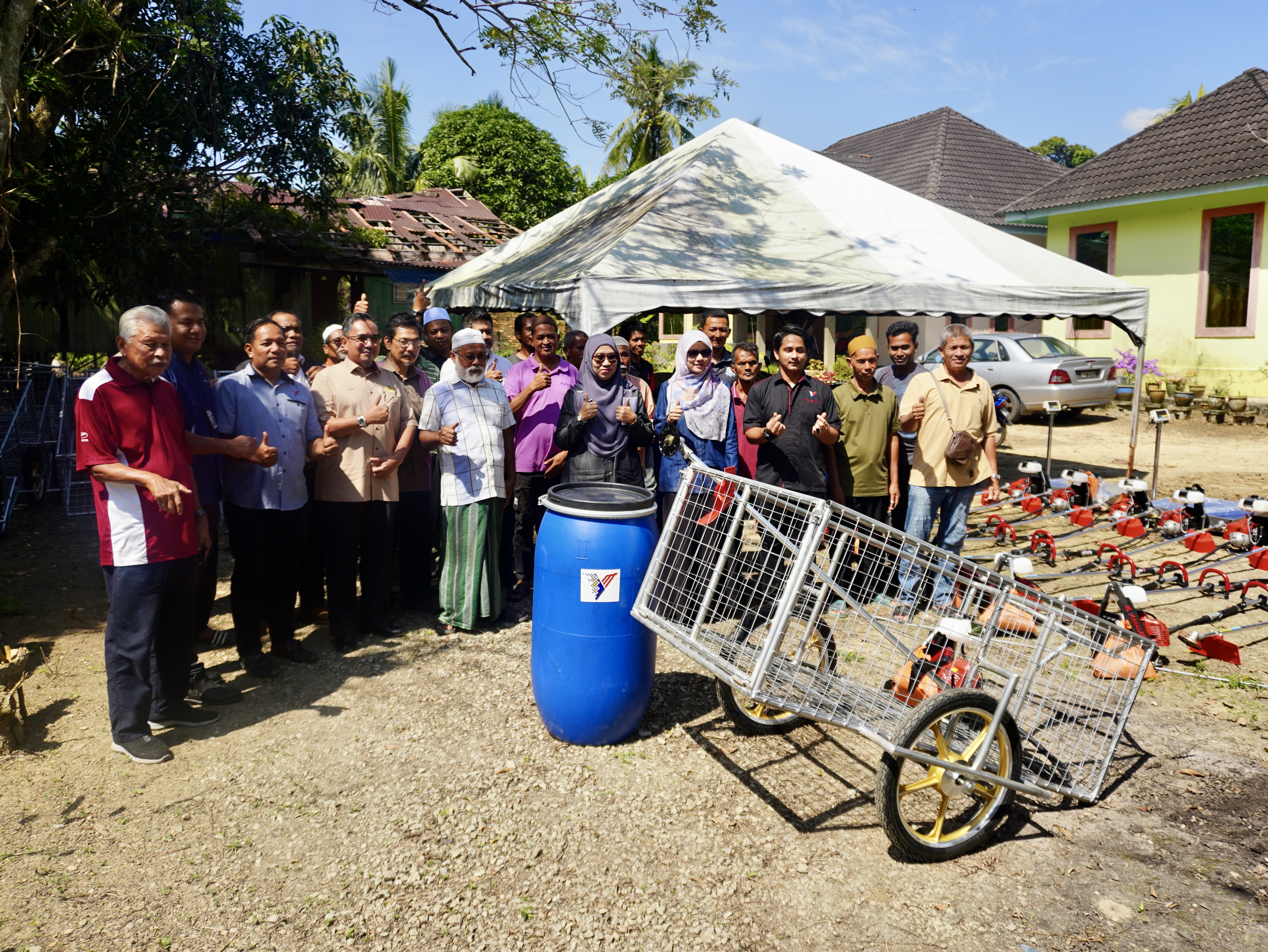 Majlis Perasmian dan Penyerahan Bantuan Pemprosesan Makanan Ruminan Berasaskan Sumber Hijau