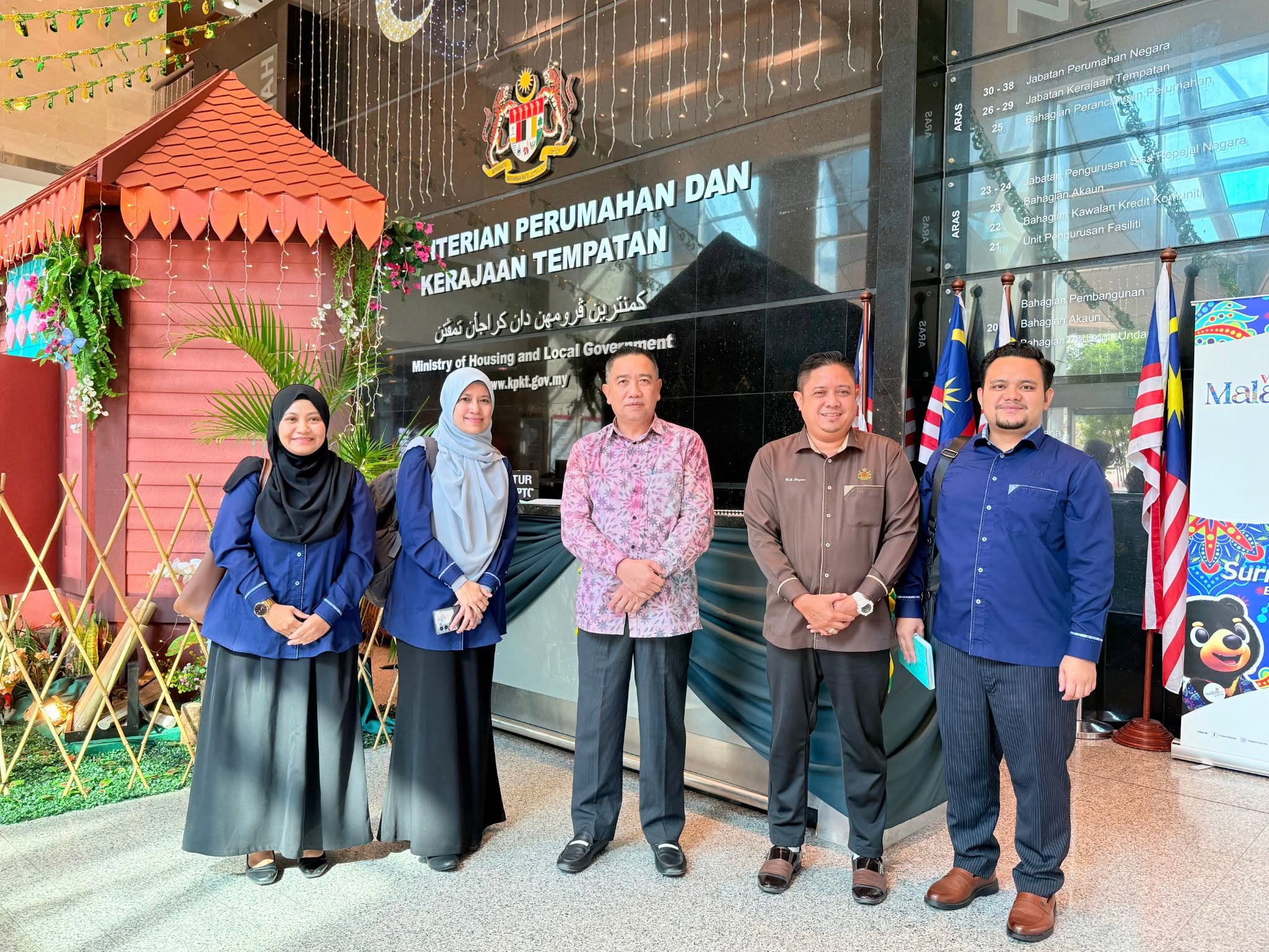KUNJUNGAN HORMAT PEJABAT SUK KELANTAN KE JKT  KPKT