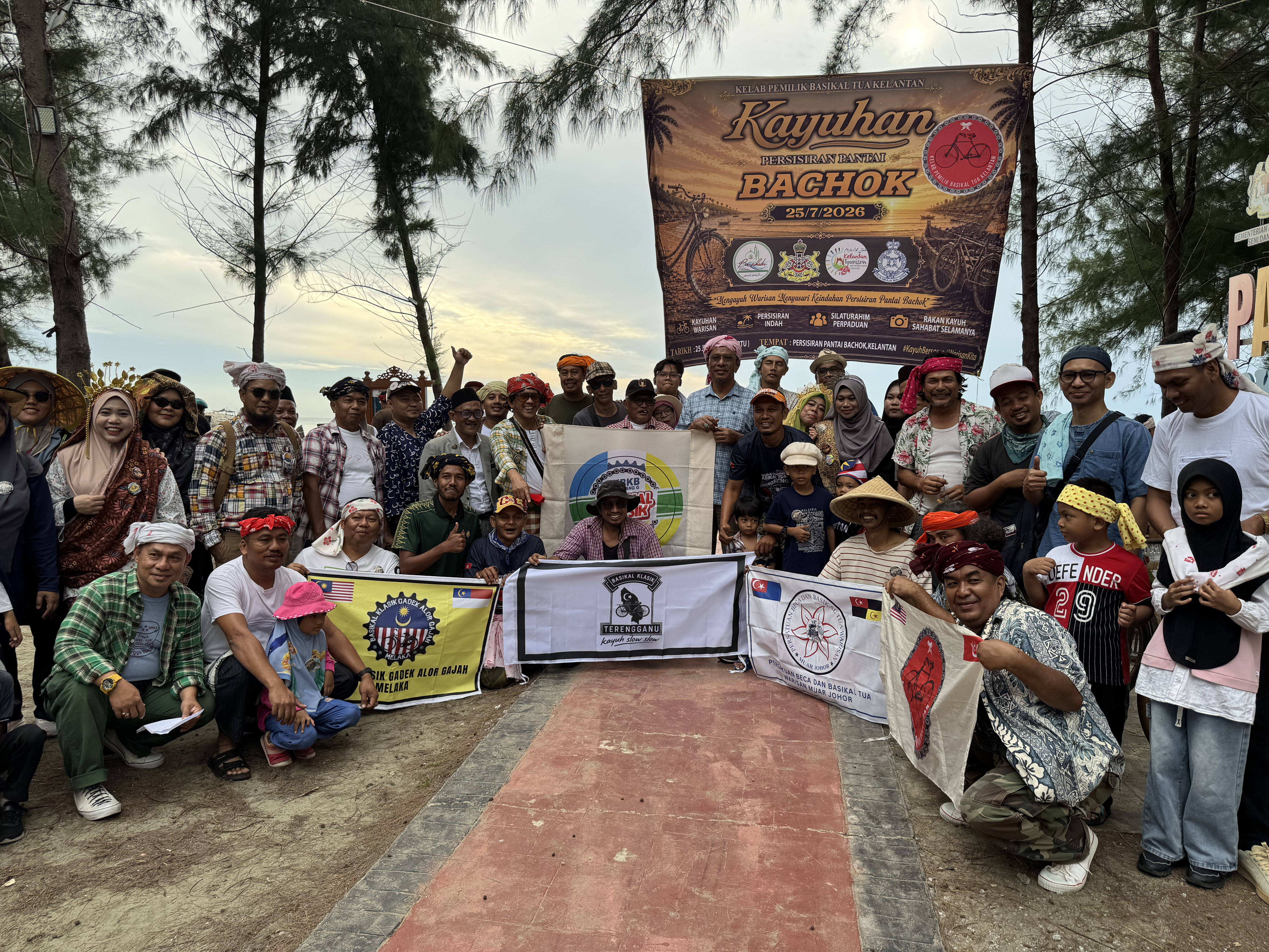 KAYUHAN KLASIK PERSISIR PANTAI BACHOK 2026
