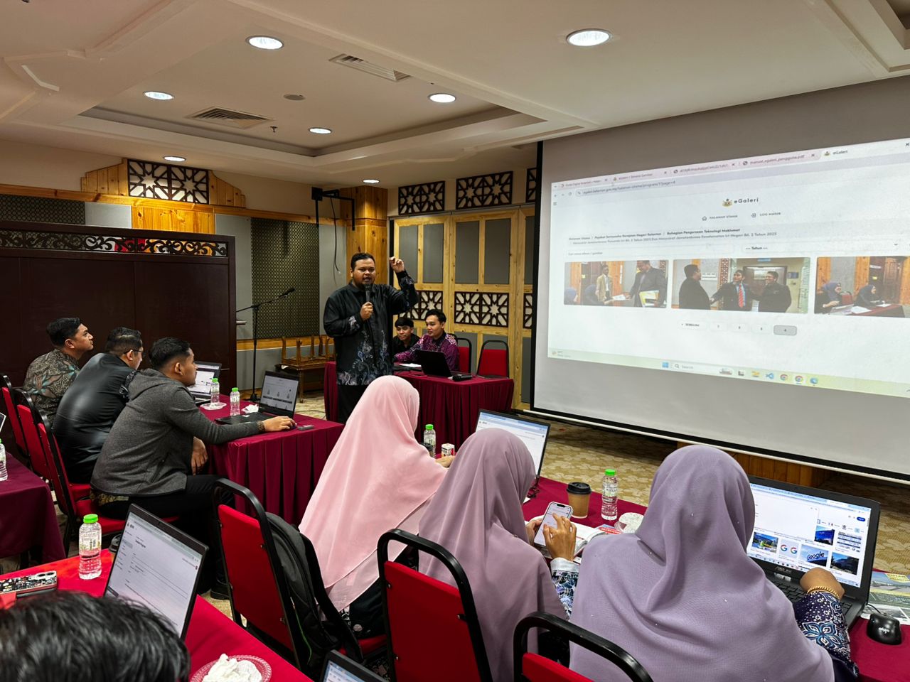 Sesi Latihan Penggunaan Sistem Pengurusan Galeri Awam eGaleri Kerajaan Negeri Kelantan