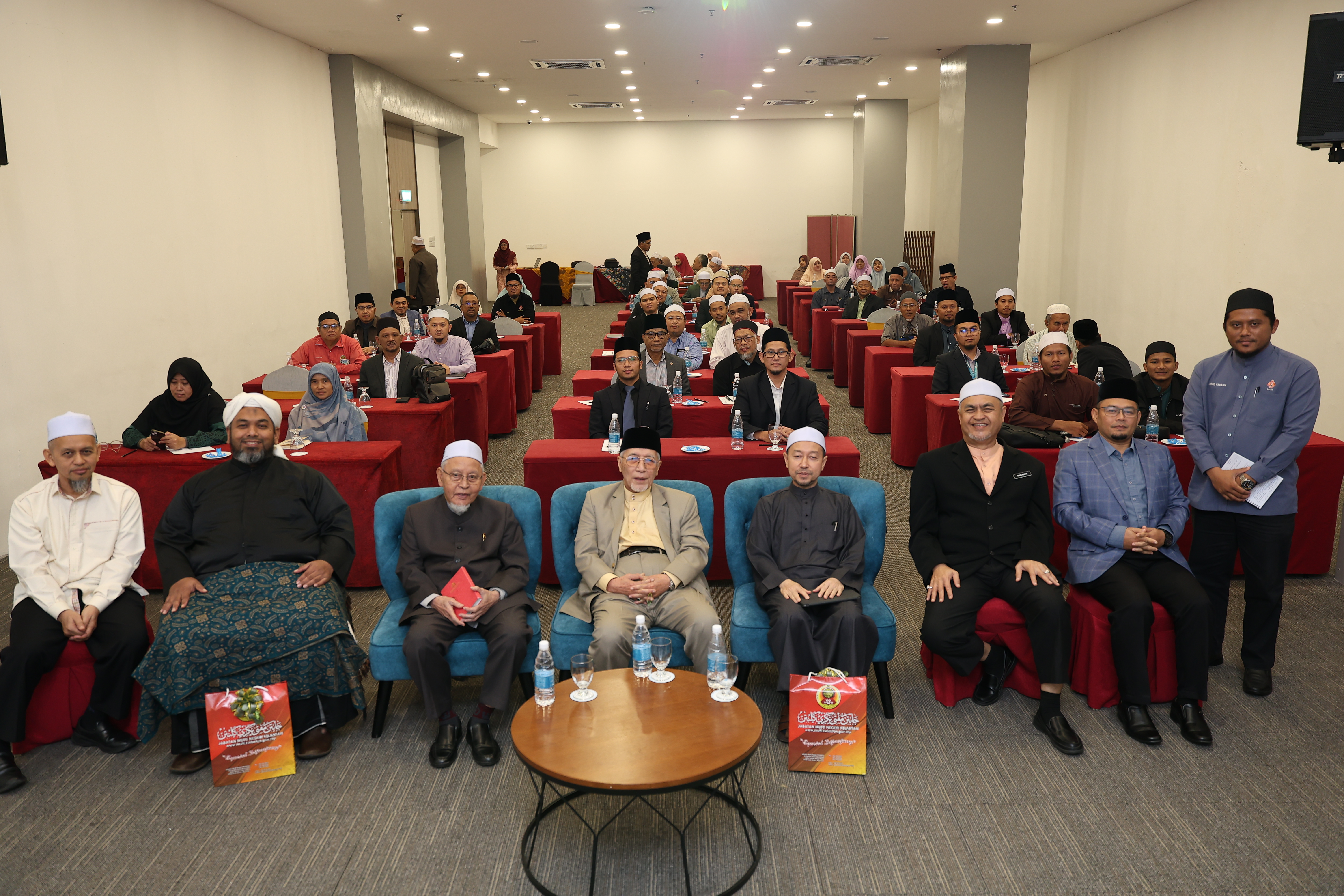 BENGKEL KAEDAH ISTINBAT HUKUM DALAM MENYELESAIKAN ISU SEMASA