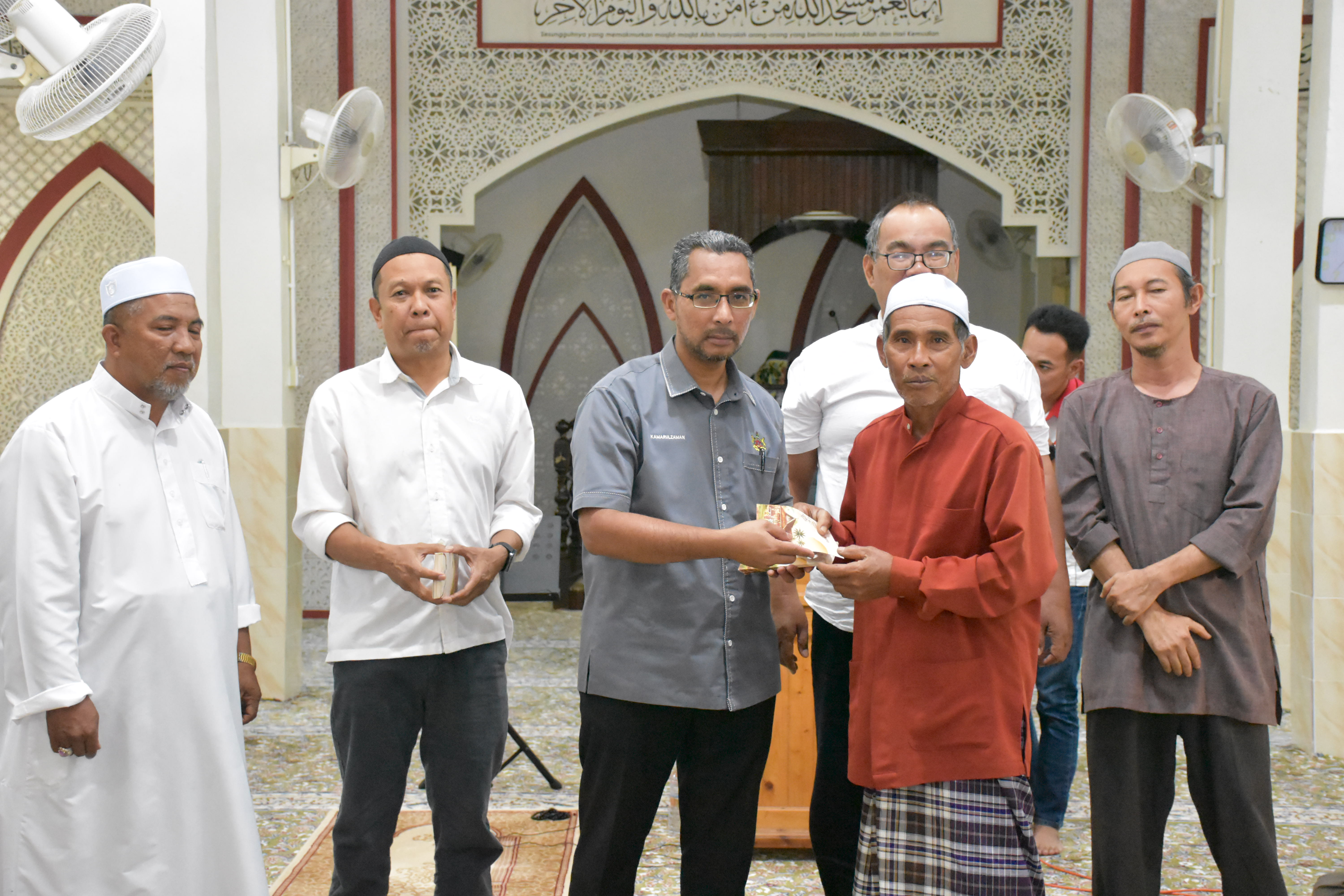 PENYAMPAIAN ZAKAT ASNAF KERJASAMA AGROBANK