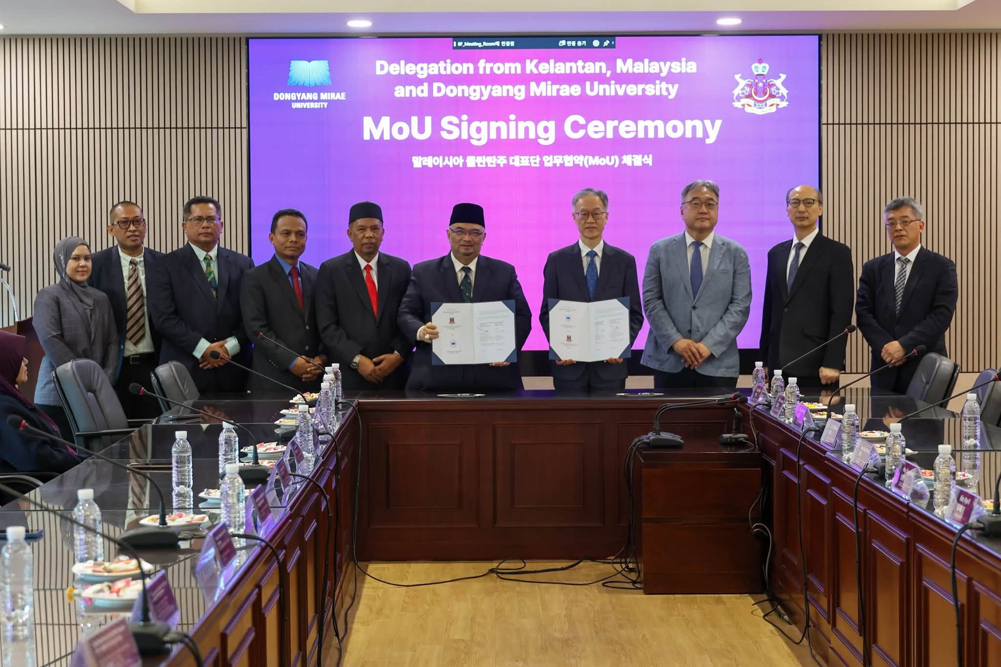 Pemeteraian Memorandum Persefahaman MoU Antara Dongyang Mirae University Seoul Dengan Kerajaan Negeri Kelantan