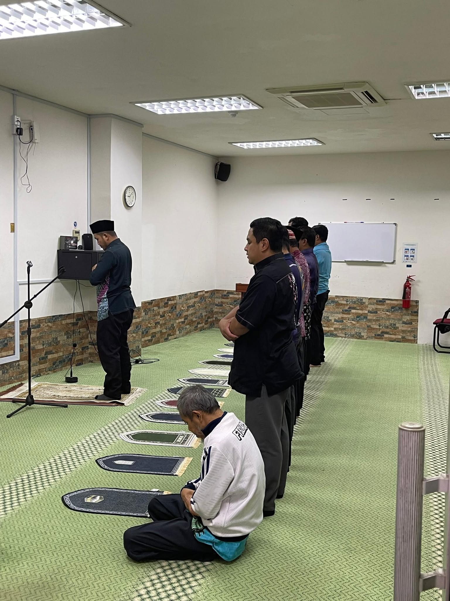SOLAT SUNAT DHUHA DAN KULIAH DHUHA SERTA KULIAH UMI JKSNK