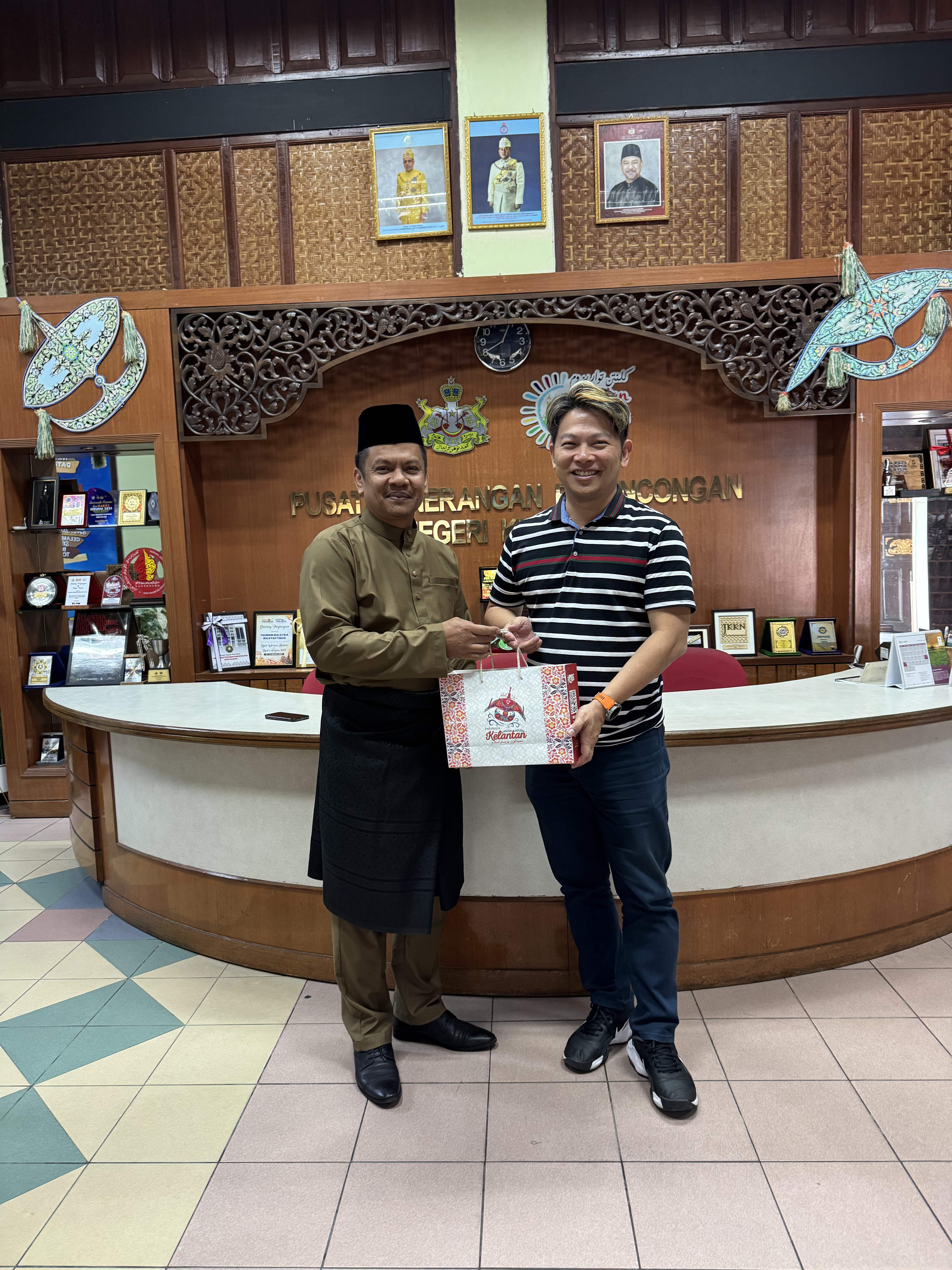 KUNJUNGAN HORMAT REDNOTE MCN AGENCY