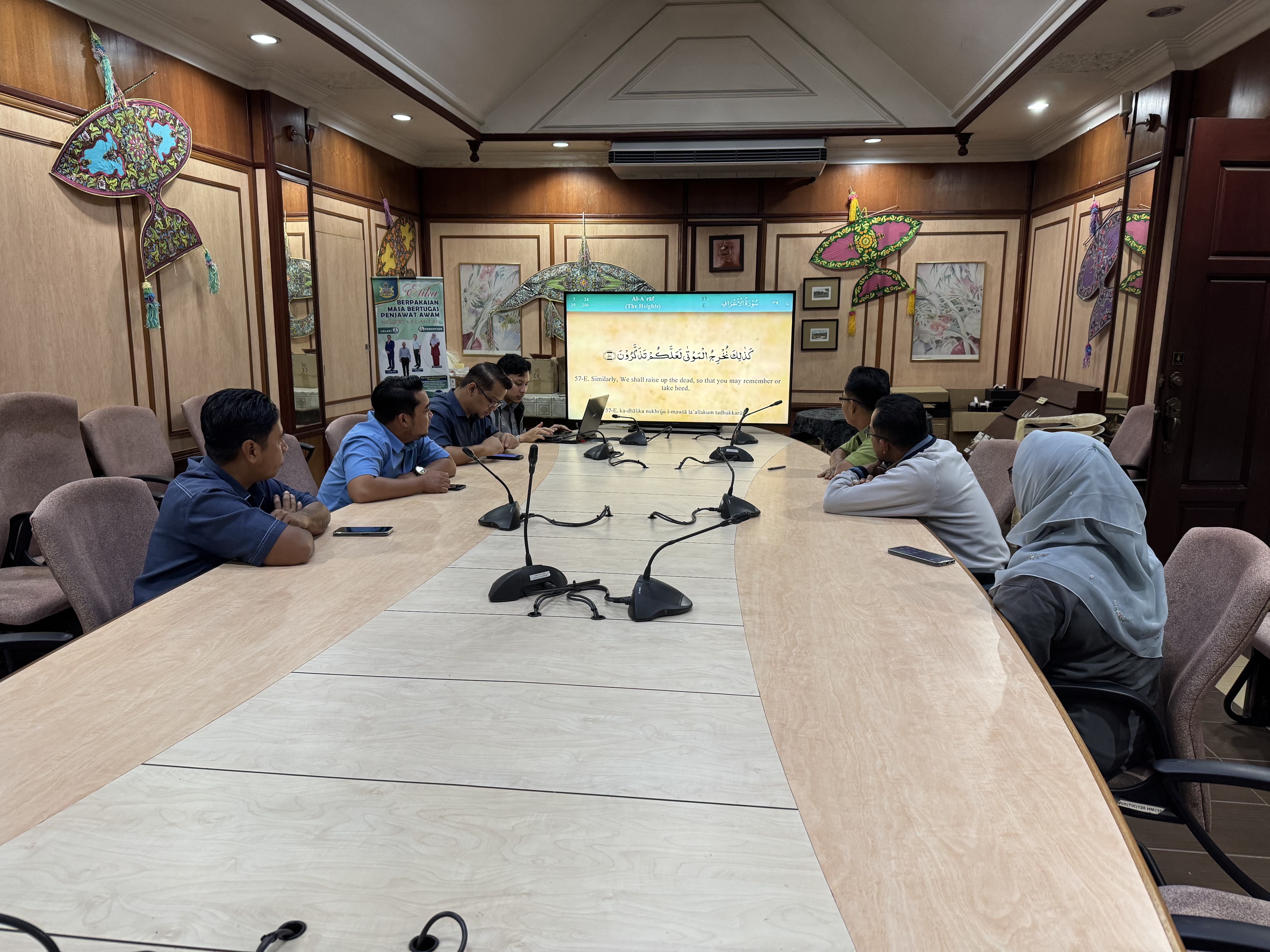 PROGRAM SATU JAM BERSAMA ALQURAN