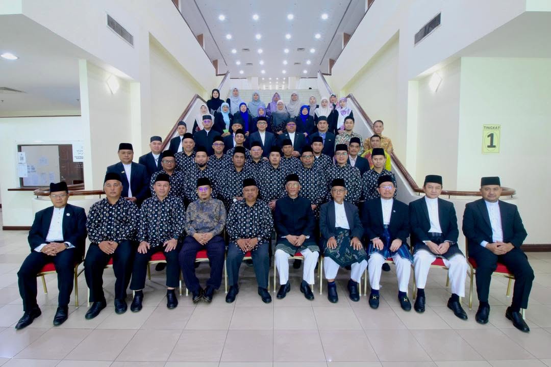 KUNJUNGAN HORMAT DAN DISKUSI DUA HALA ANTARA JABATAN KEHAKIMAN SYARIAH NEGERI KELANTAN DAN MAHKAMAH SYARIAH NEGARA BRUNEI DARUSSALAM