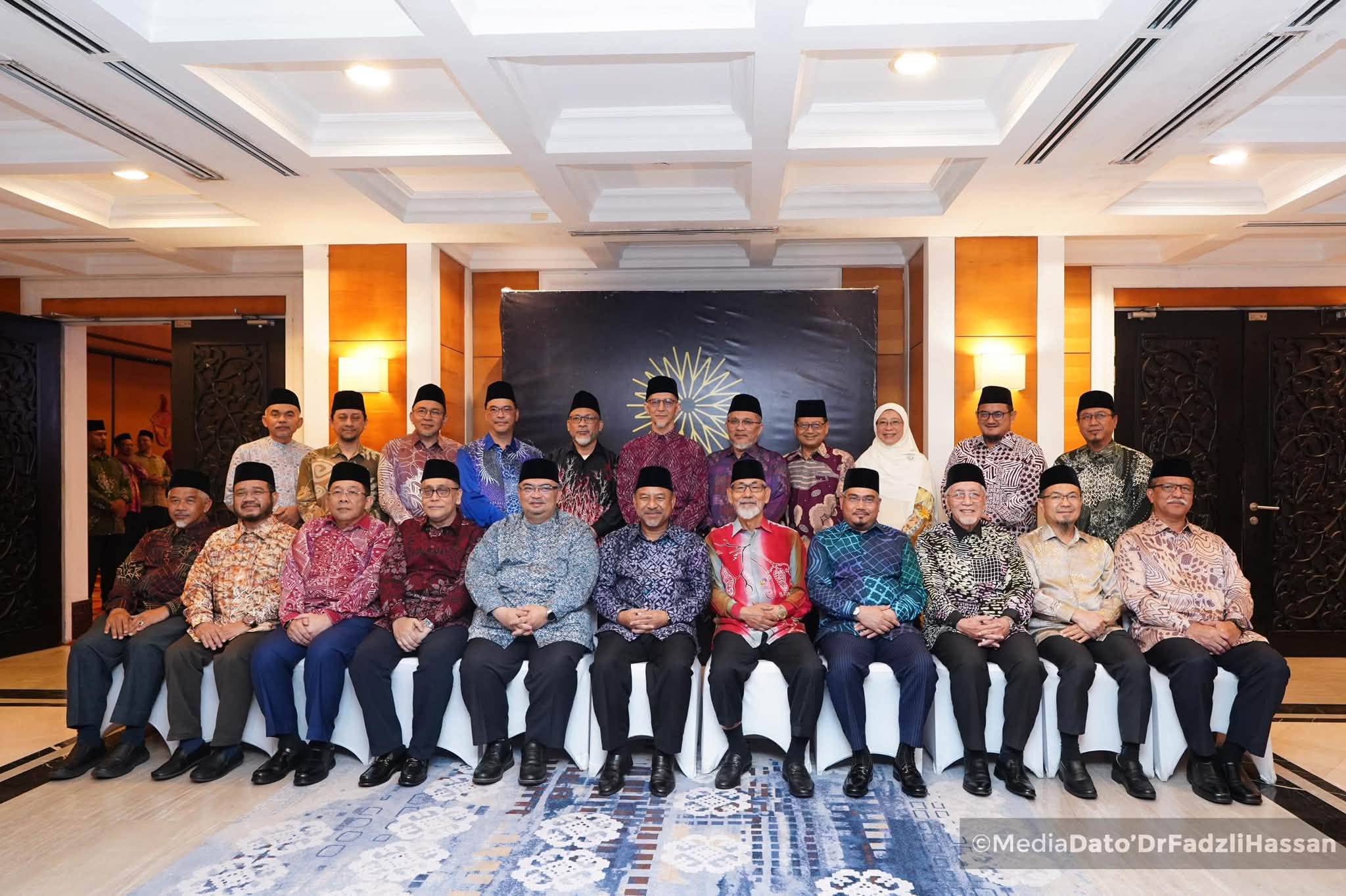 Majlis Tautan Ulama dan Umara yang diadakan sempena Mesyuarat Jawatankuasa Muzakarah Kebangsaan Bagi Hal Ehwal Agama Islam Malaysia MKI Kali Ke130