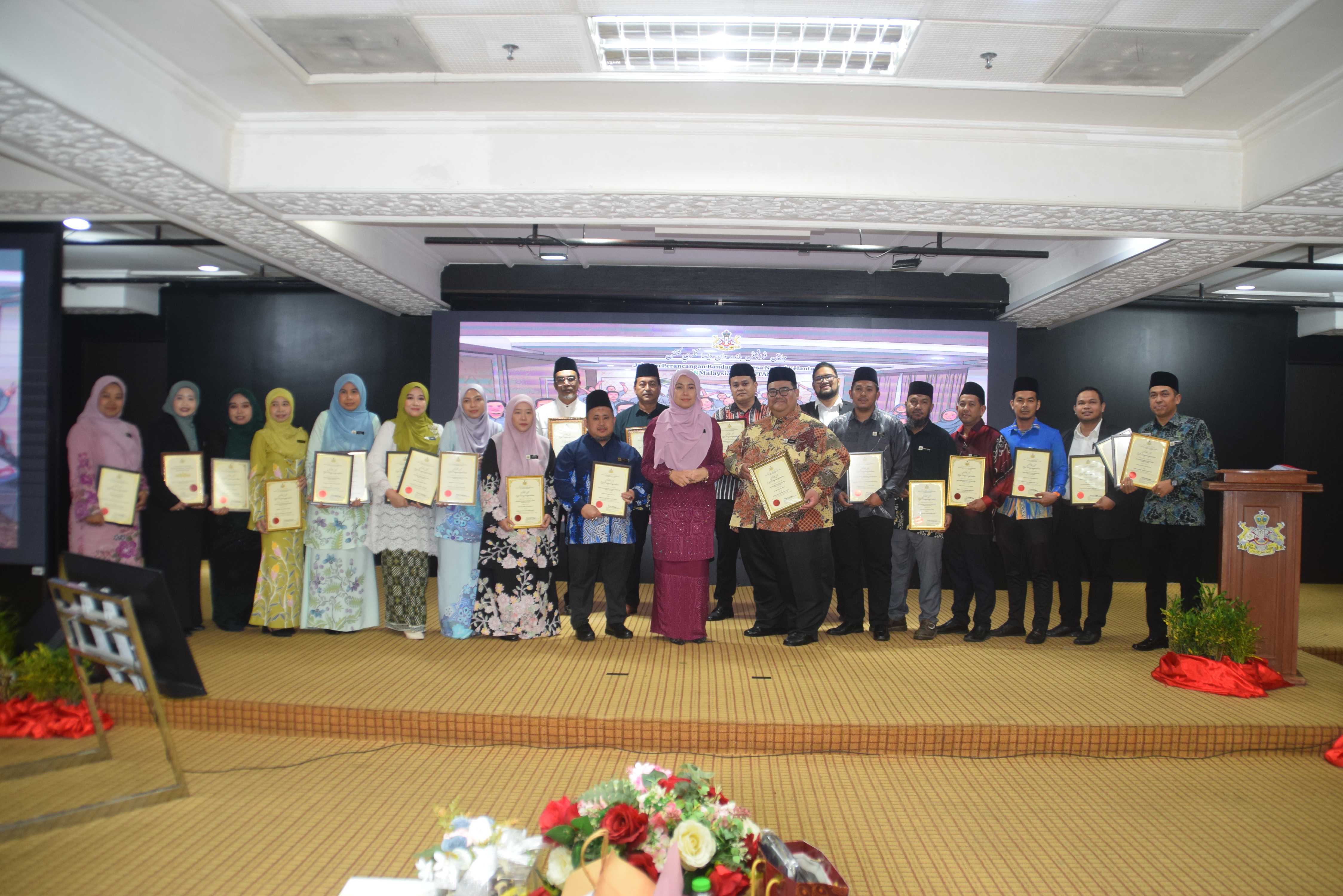 12 FEBRUARI 2026 Perhimpunan Awal Tahun dan Majlis Apresiasi Jabatan Tahun 2025 Bahagian 2