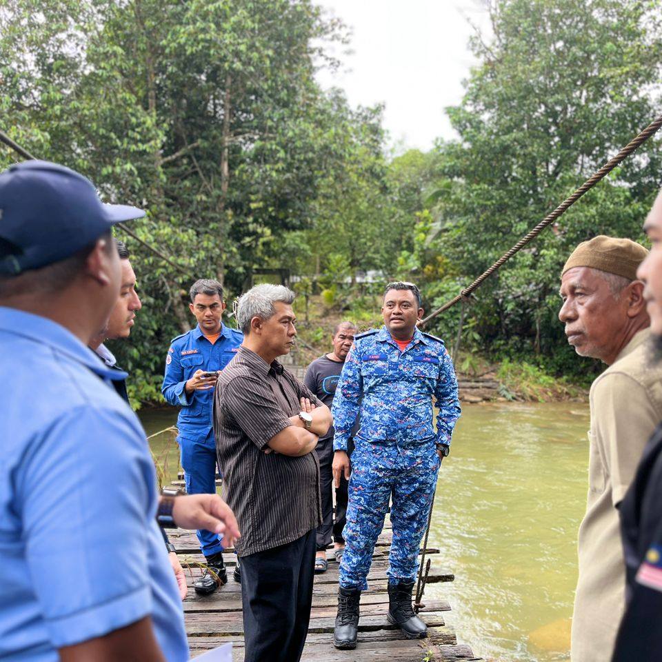 Lawatan ICU JPM dan Bahagian Bencana SUK Negeri Kelantan ke Jambatan Kg Chatel, Kuala Krai