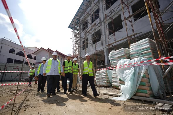 Tinjauan Perkembangan Terkini Pembinaan Blok Asrama Perempuan Baharu Di Maahad Muhammadi Perempuan MMP Kota Bharu