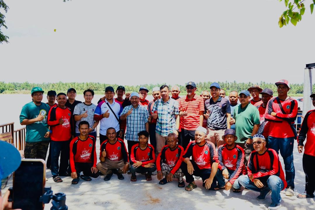 Program Suai Mesra YAB Ustaz Dato Panglima Perang Menteri Besar Kelantan Bersama Persatuan Nelayan Darat Kampung Pulau Pisang