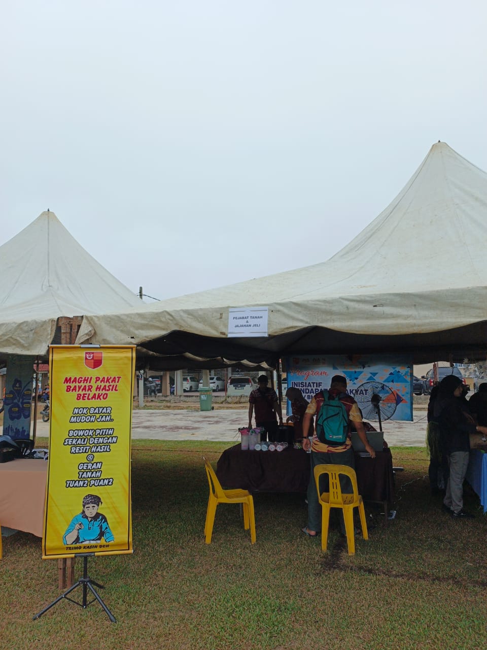 Program Kaunter Kutipan Hasil Luar Di Padang Istiadat Jeli Kelantan