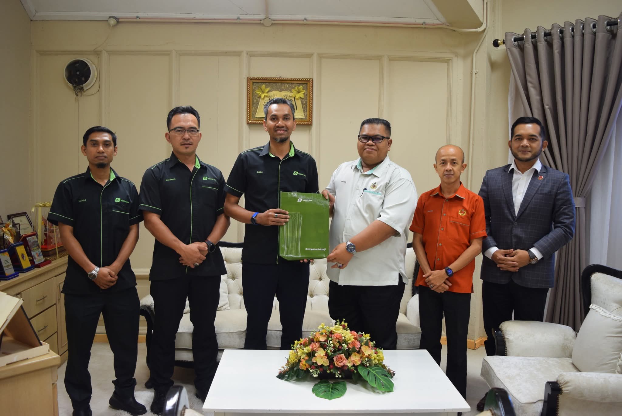 Kunjungan Hormat Pengarah Tabung Haji (TH) Negeri Kelantan Bersama Ketua Jajahan Jeli